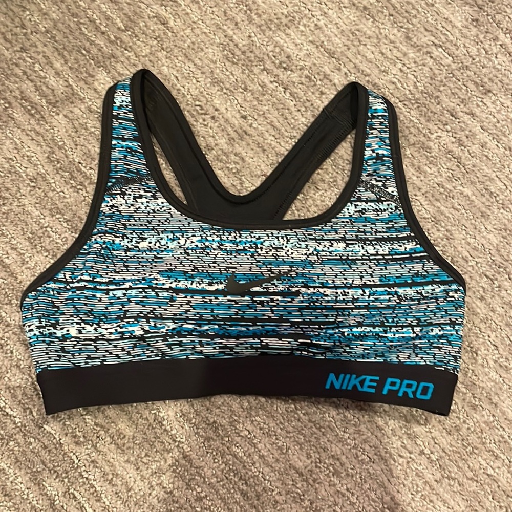 nike sports bra